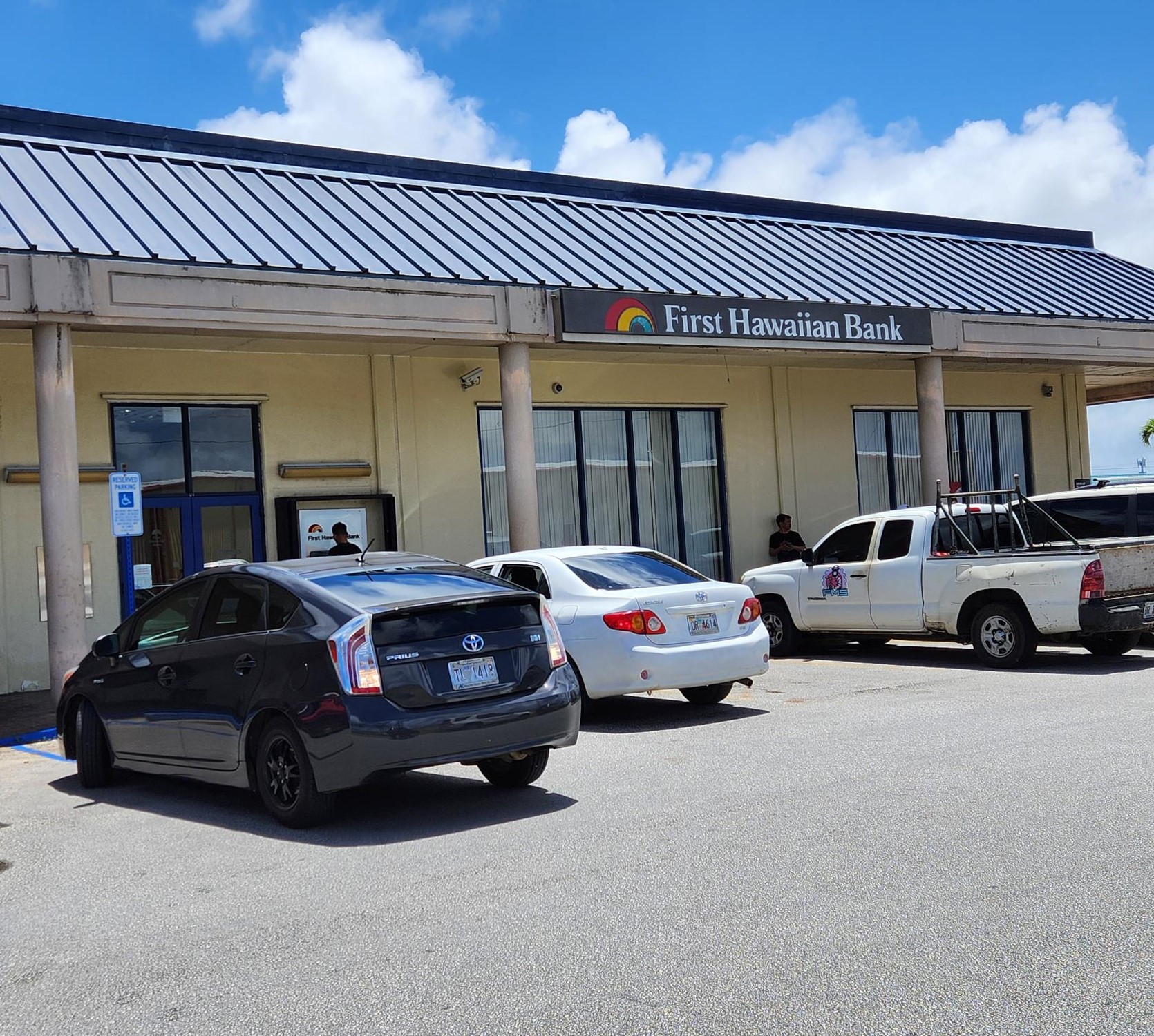 Bank to close branch in Saipan